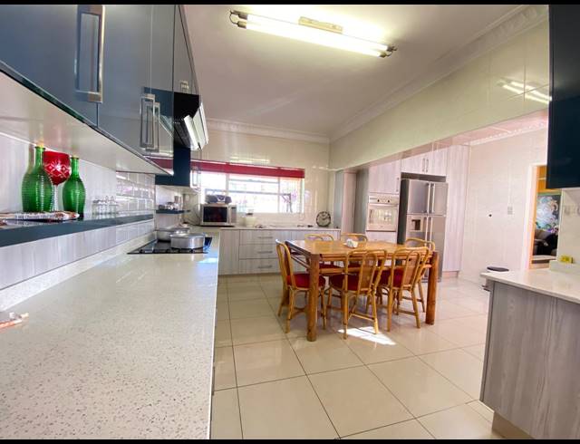 4 BEDROOM HOUSE FOR SALE IN LENNOXTON